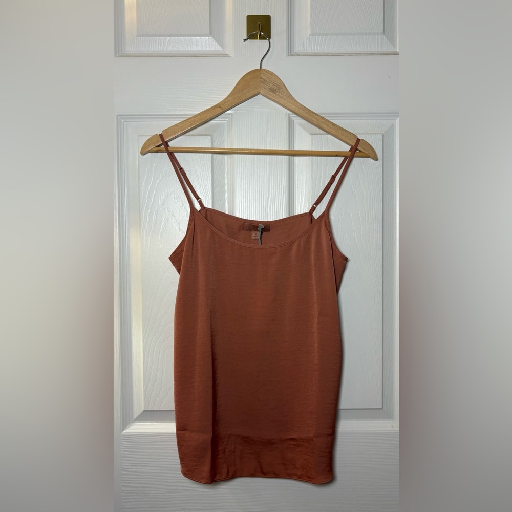 Barefoot Dreams | NWT‎ Small Washed Satin Tank Amber Glow